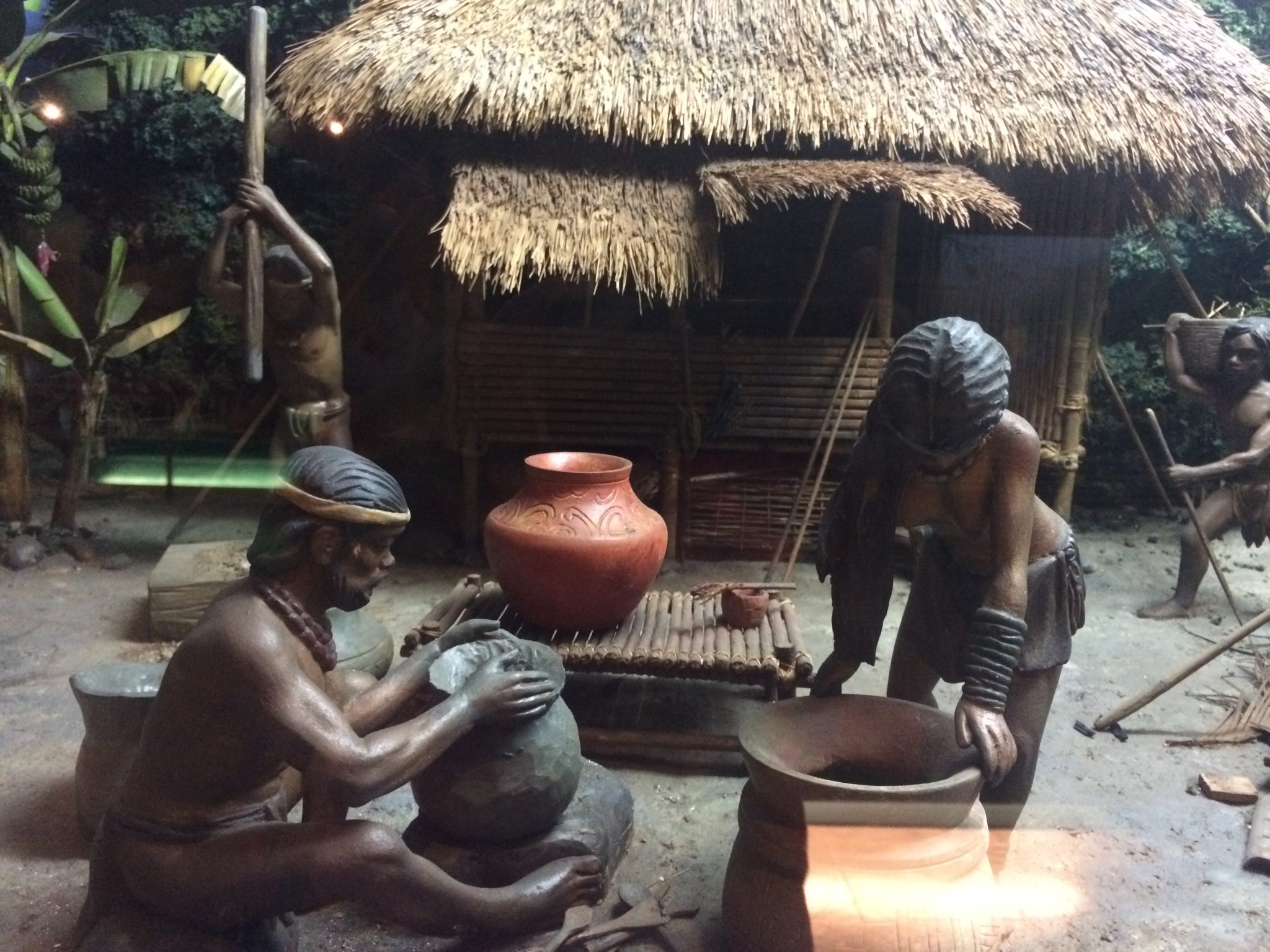 pottery-ayala-museum