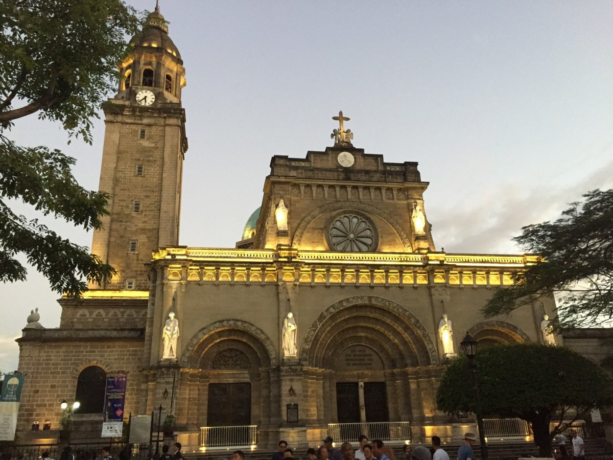 Manila Cathedral dusk