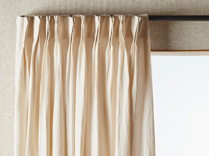 4 Reasons You Need To Choose Pinch Pleated Drapery